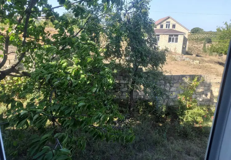 8 otaqlı mənzil Satılır, Qusar