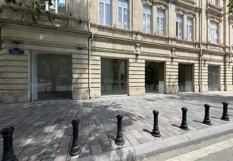 375 m² Obyekt / Ofis Kirayə (aylıq), Səbail, Bakı