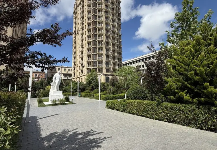 2100 m² Obyekt / Ofis Kirayə (aylıq), Nəsimi, Bakı