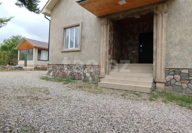 6 otaqlı mənzil , Qusar