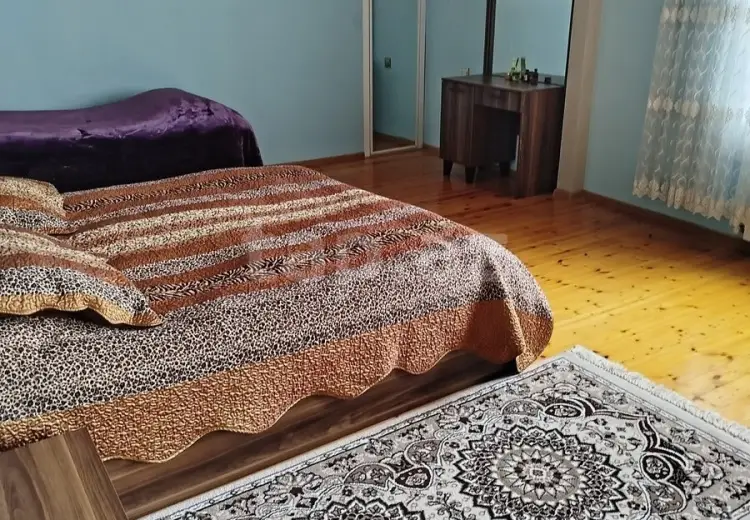 6 otaqlı mənzil , Qusar