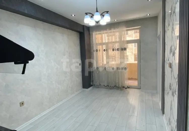 3 otaqlı mənzil , Bakı
