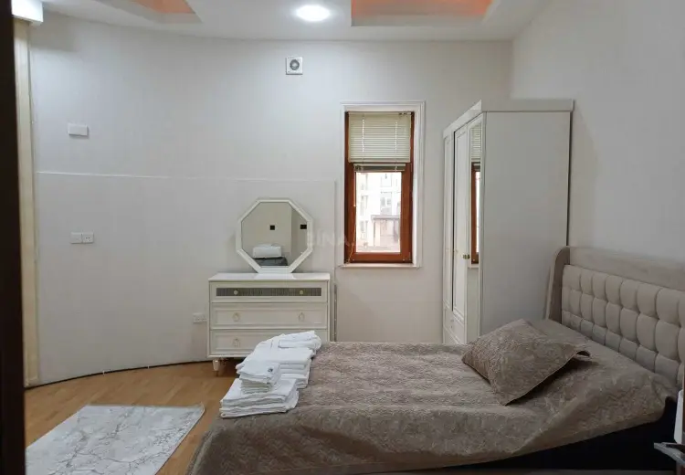 8 otaqlı mənzil Satılır, Badamdar qəs., Səbail, Bakı