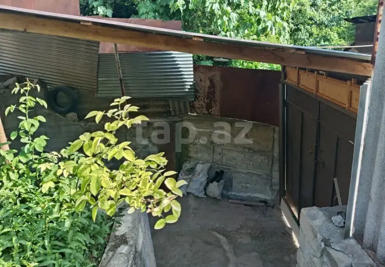5 otaqlı mənzil , Şəki