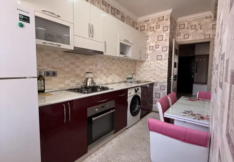 3 otaqlı mənzil , Bakı
