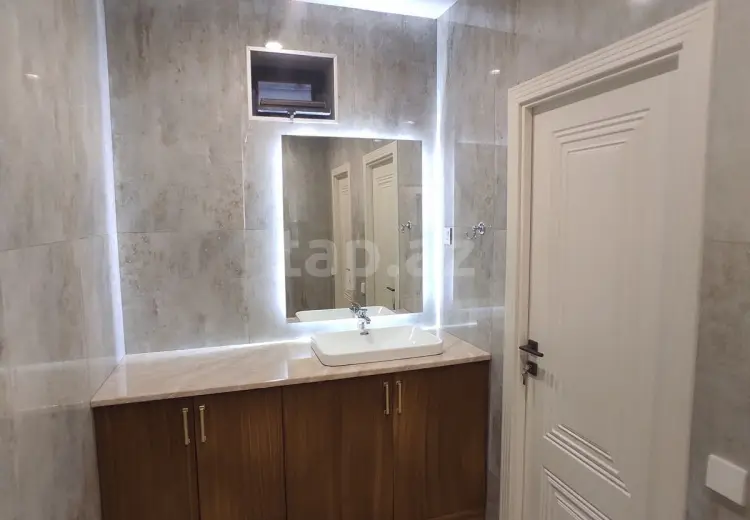 5 otaqlı mənzil , Bakı