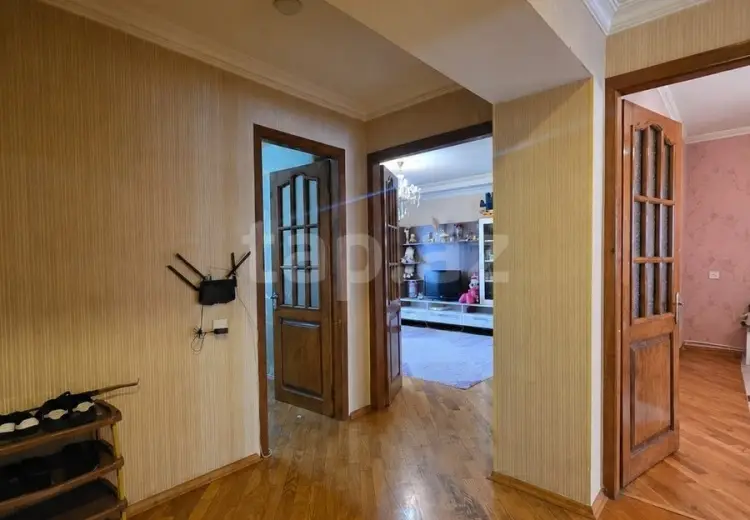 3 otaqlı mənzil , Bakı