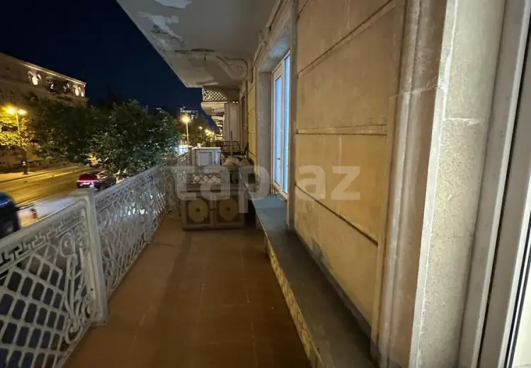 3 otaqlı mənzil , Bakı