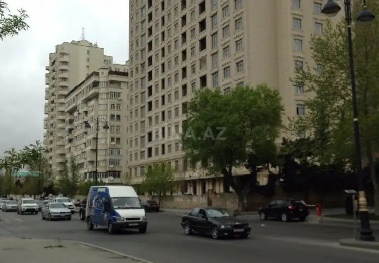 600 m² Obyekt / Ofis Satılır, Yasamal, Bakı