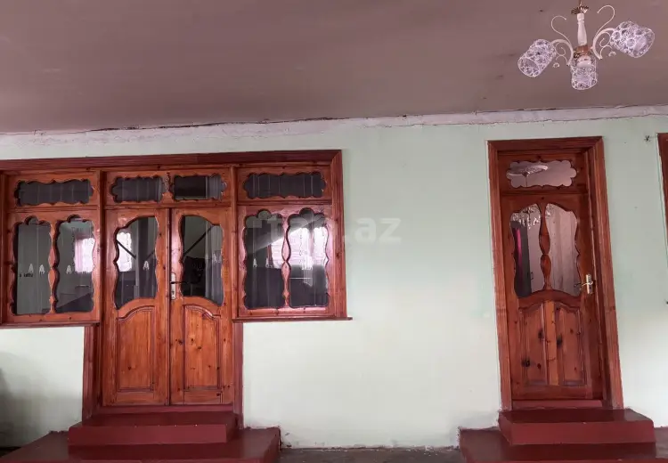 8 otaqlı mənzil , Şəmkir