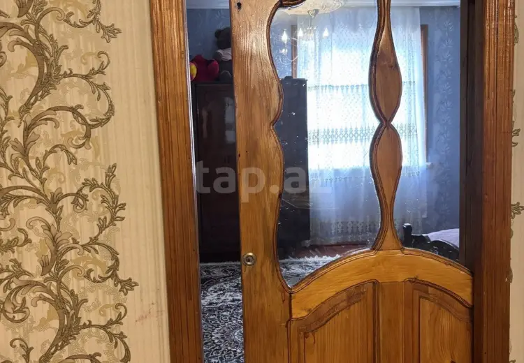 8 otaqlı mənzil , Şəmkir