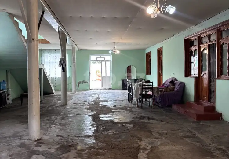 8 otaqlı mənzil , Şəmkir