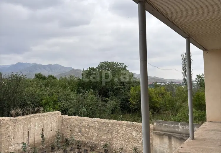 8 otaqlı mənzil , Şəmkir