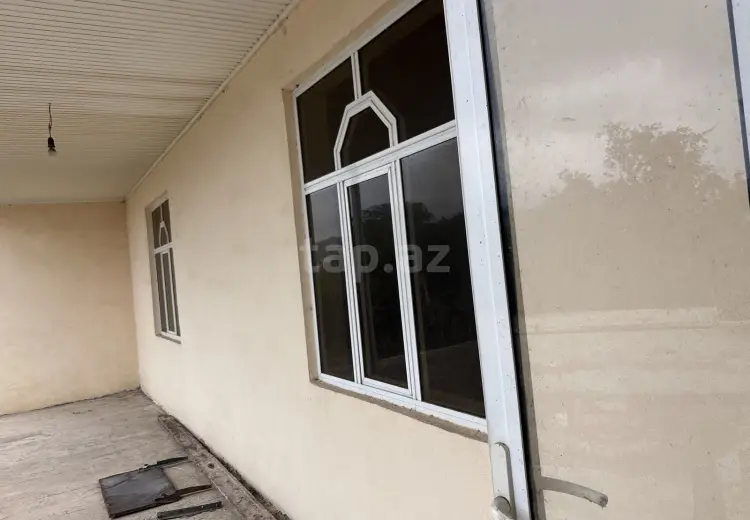 8 otaqlı mənzil , Şəmkir