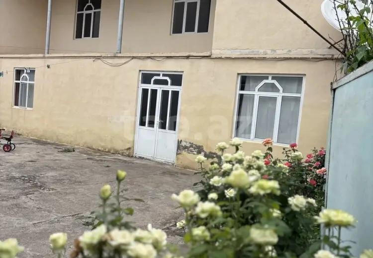 8 otaqlı mənzil , Şəmkir