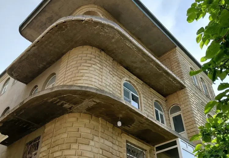 9 otaqlı mənzil Satılır, 8-ci kilometr, Nizami, Bakı