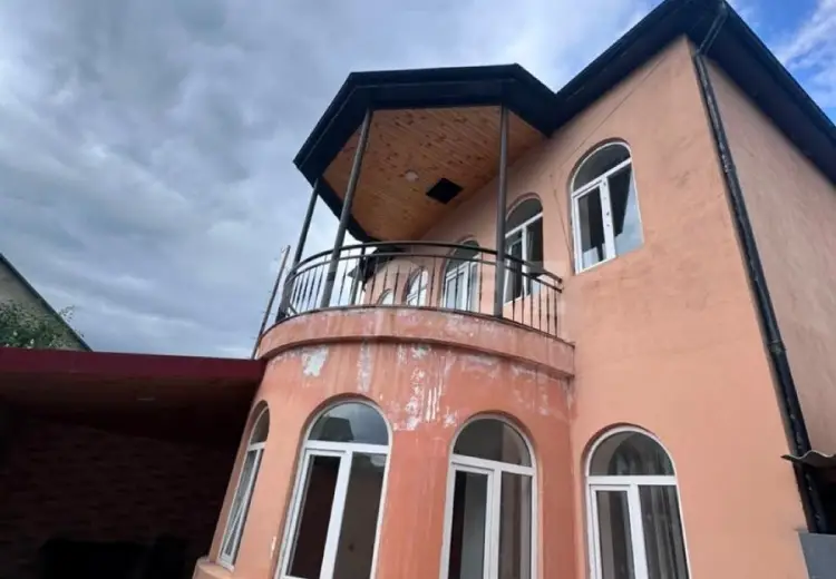 4 otaqlı mənzil , Qusar