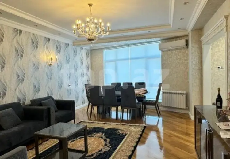 4 otaqlı mənzil , Bakı