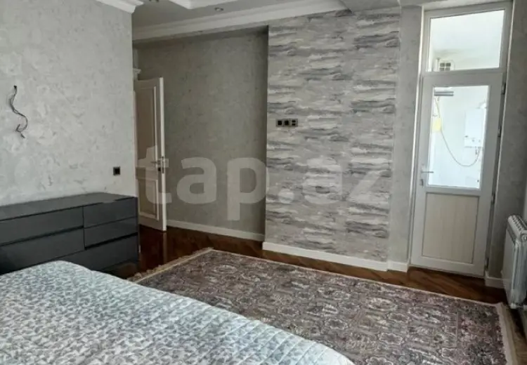 4 otaqlı mənzil , Bakı