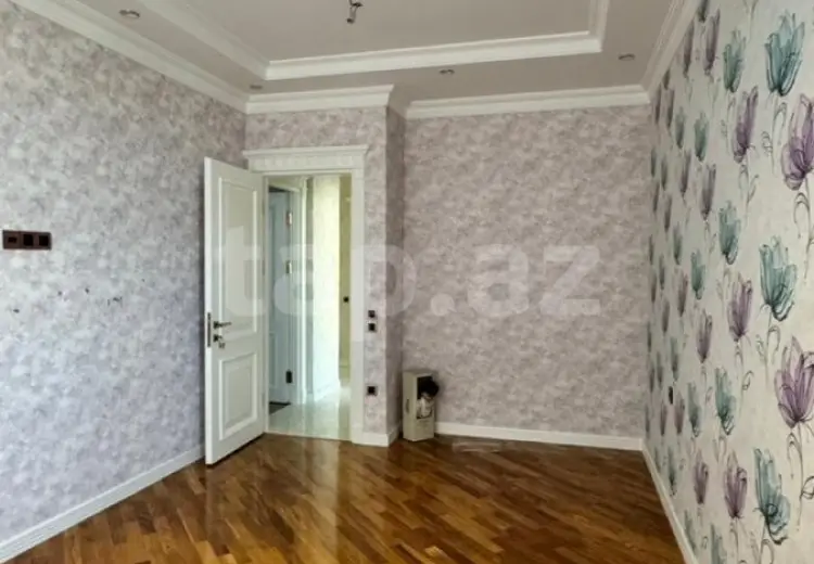 4 otaqlı mənzil , Bakı