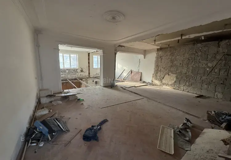 135 m² Obyekt / Ofis Satılır, Yasamal, Bakı