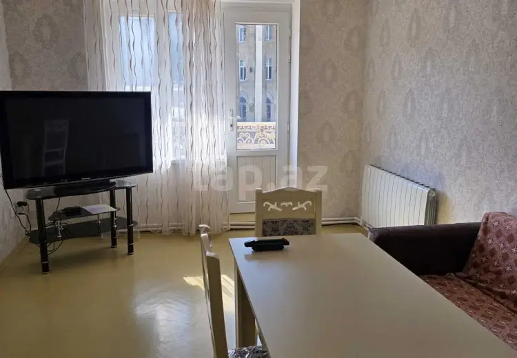 3 otaqlı mənzil , Bakı