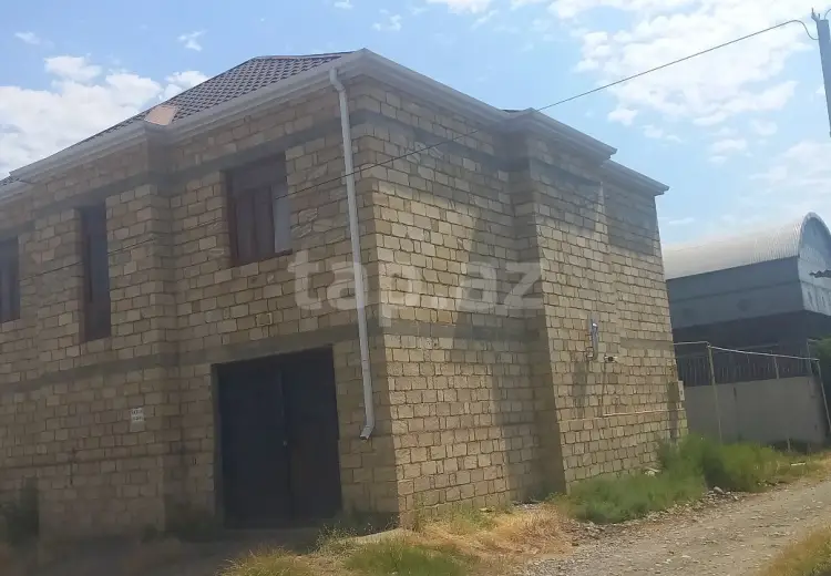 4 otaqlı mənzil , Yevlax