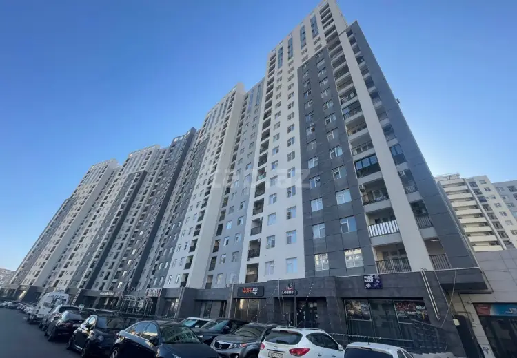 4 otaqlı mənzil , Bakı