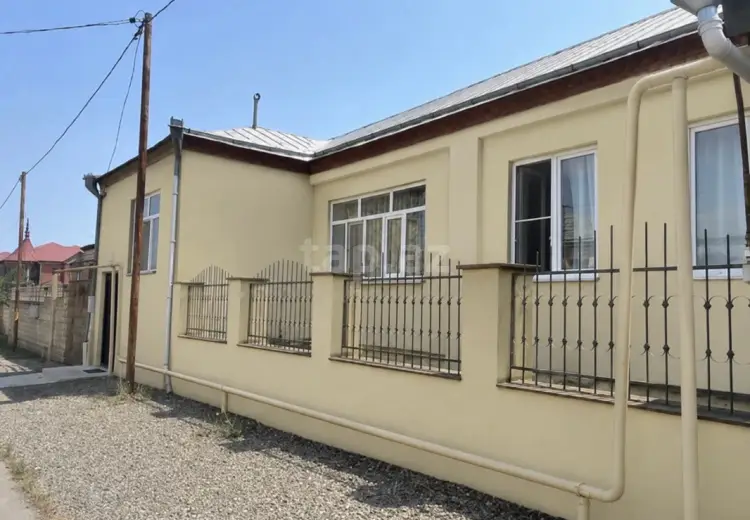 4 otaqlı mənzil , Quba