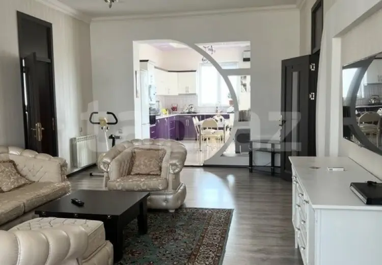 4 otaqlı mənzil , Quba