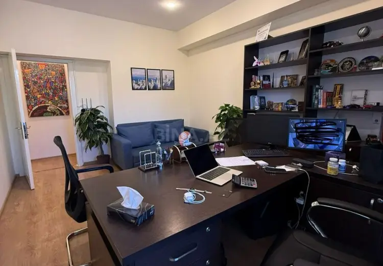 200 m² Obyekt / Ofis Kirayə (aylıq), Nərimanov, Bakı