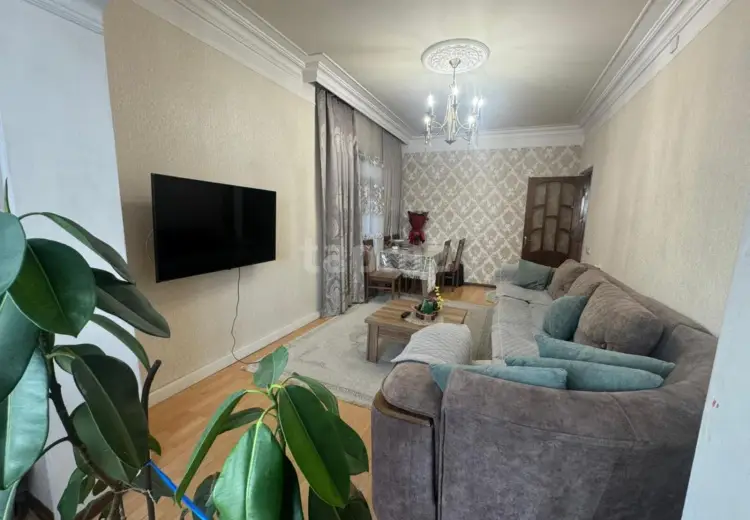 4 otaqlı mənzil , Bakı