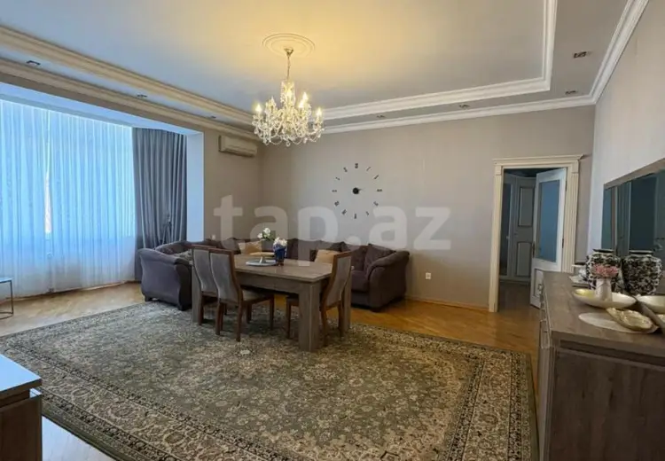 3 otaqlı mənzil , Bakı