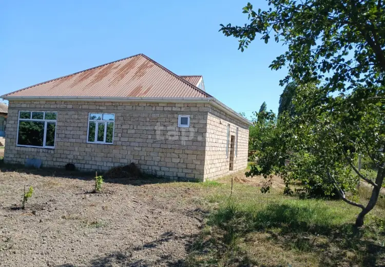 3 otaqlı mənzil , Bakı