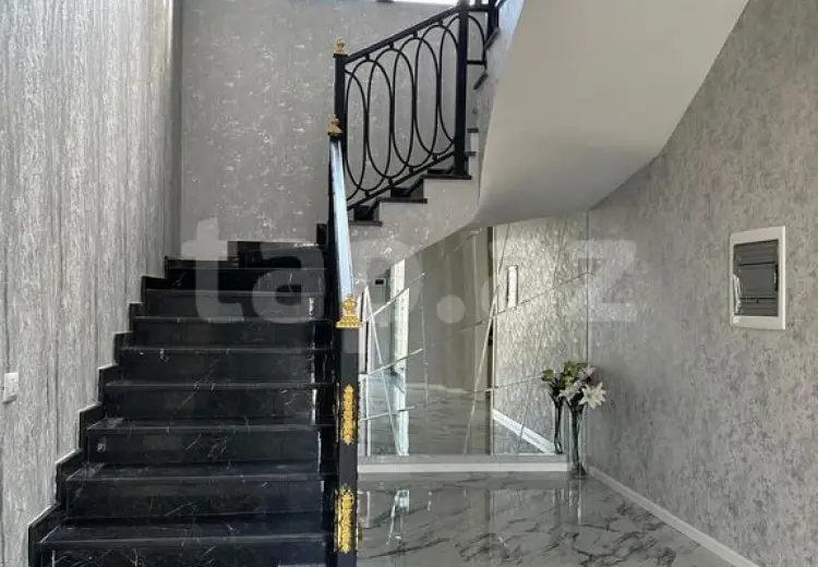 6 otaqlı mənzil , Badamdar qəs., Səbail, Bakı