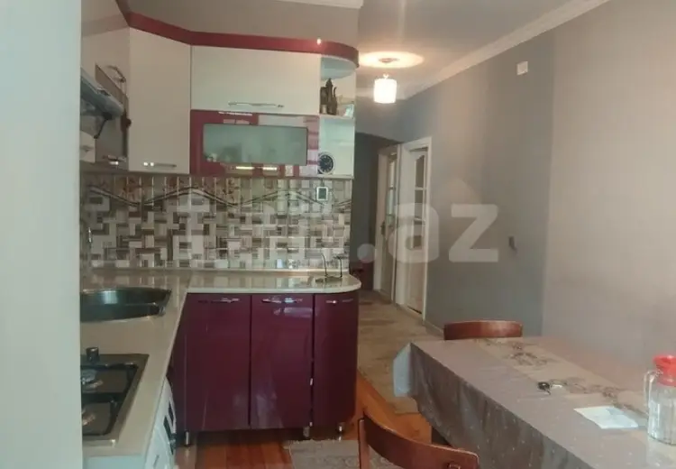 3 otaqlı mənzil , Şəki