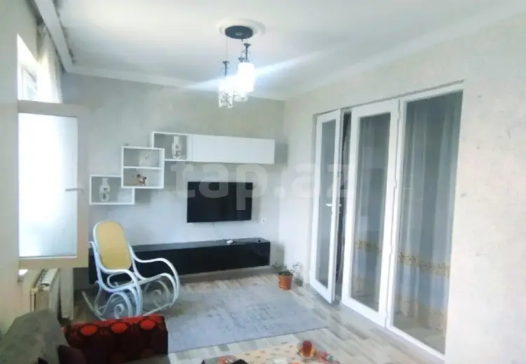 3 otaqlı mənzil , Şəki