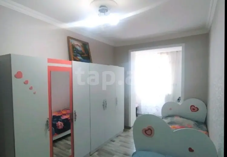 3 otaqlı mənzil , Şəki