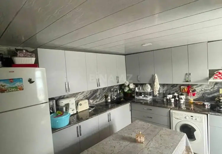 4 otaqlı mənzil Satılır, Şamaxı