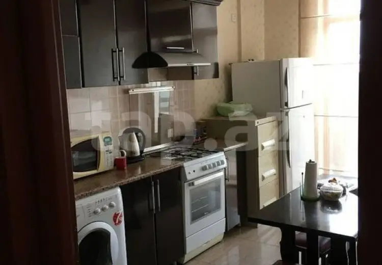 3 otaqlı mənzil , Nəsimi, Bakı