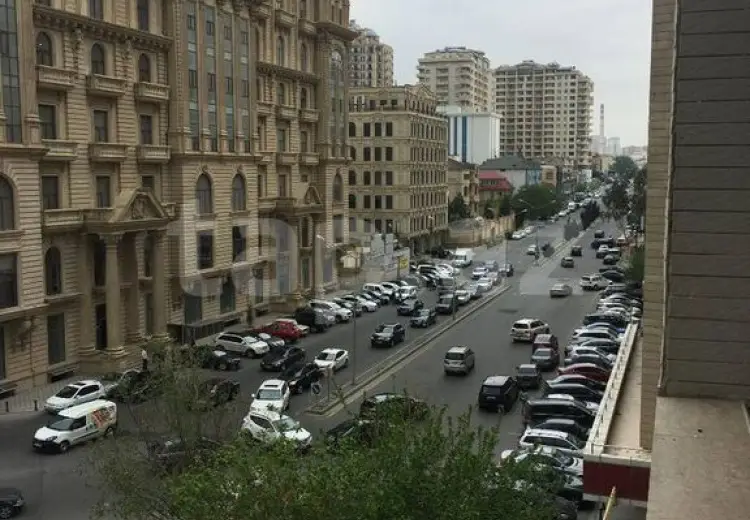 3 otaqlı mənzil , Nəsimi, Bakı