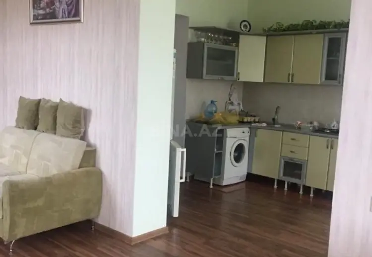 5 otaqlı mənzil Satılır, Quba