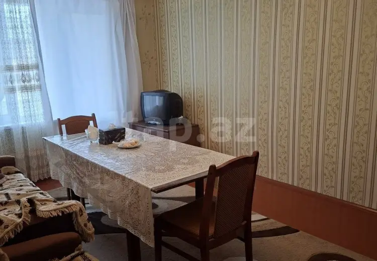 3 otaqlı mənzil , Şəki