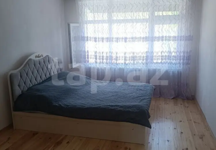 3 otaqlı mənzil , Şəki