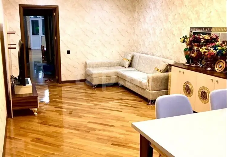 3 otaqlı mənzil , Bakı