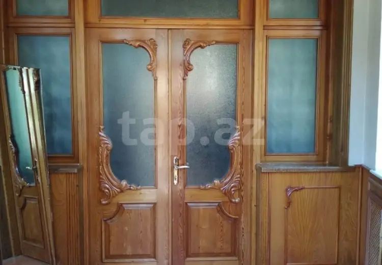 8 otaqlı mənzil Kirayə (aylıq), Bakı