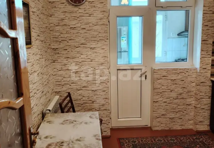 4 otaqlı mənzil , Bakı