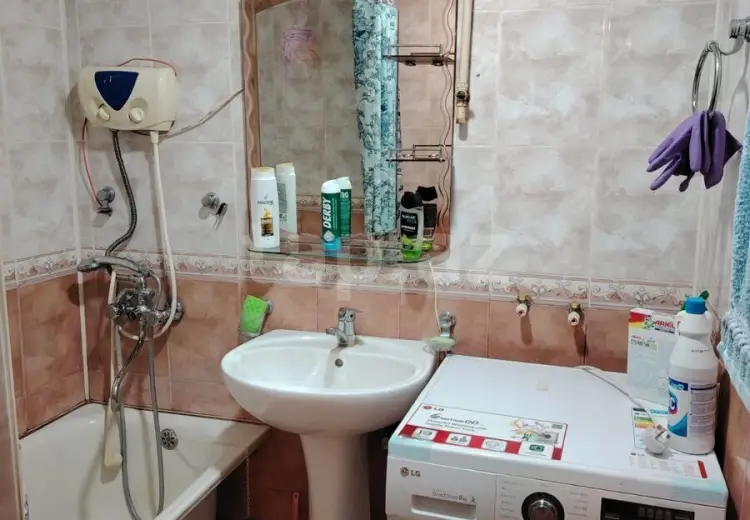 4 otaqlı mənzil , Bakı