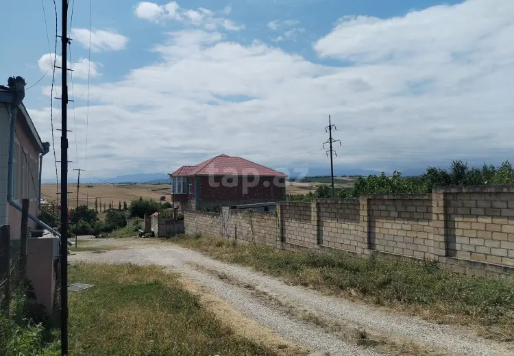 3 otaqlı mənzil , Quba