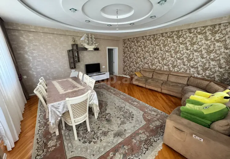 4 otaqlı mənzil , Bakı